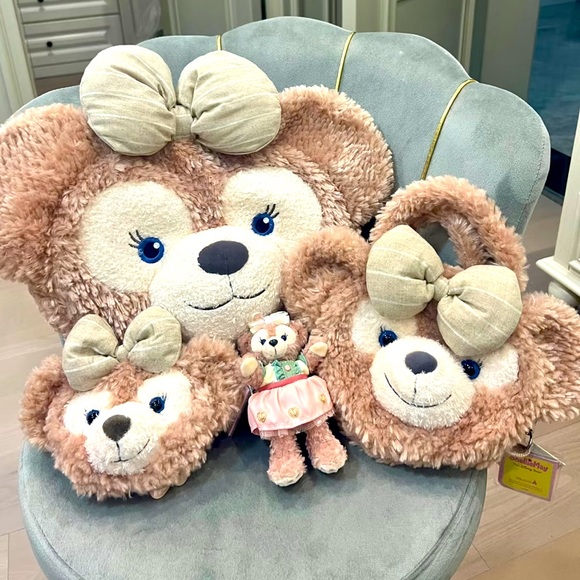 Brand New Shanghai Disney ShellieMay Large Bag - Picture 4 of 7